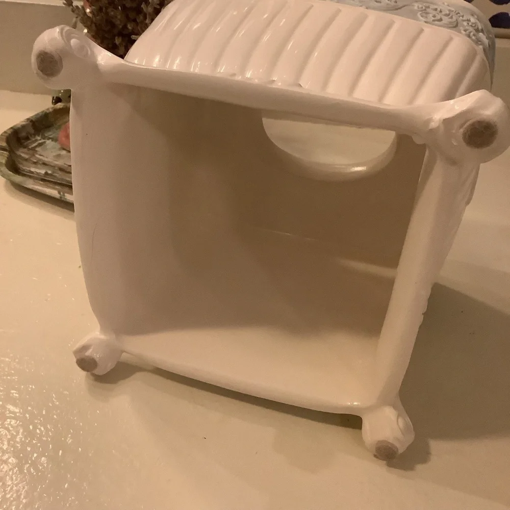 Grandmillenial Blue White Ceramic Tissue Box Cover Holder